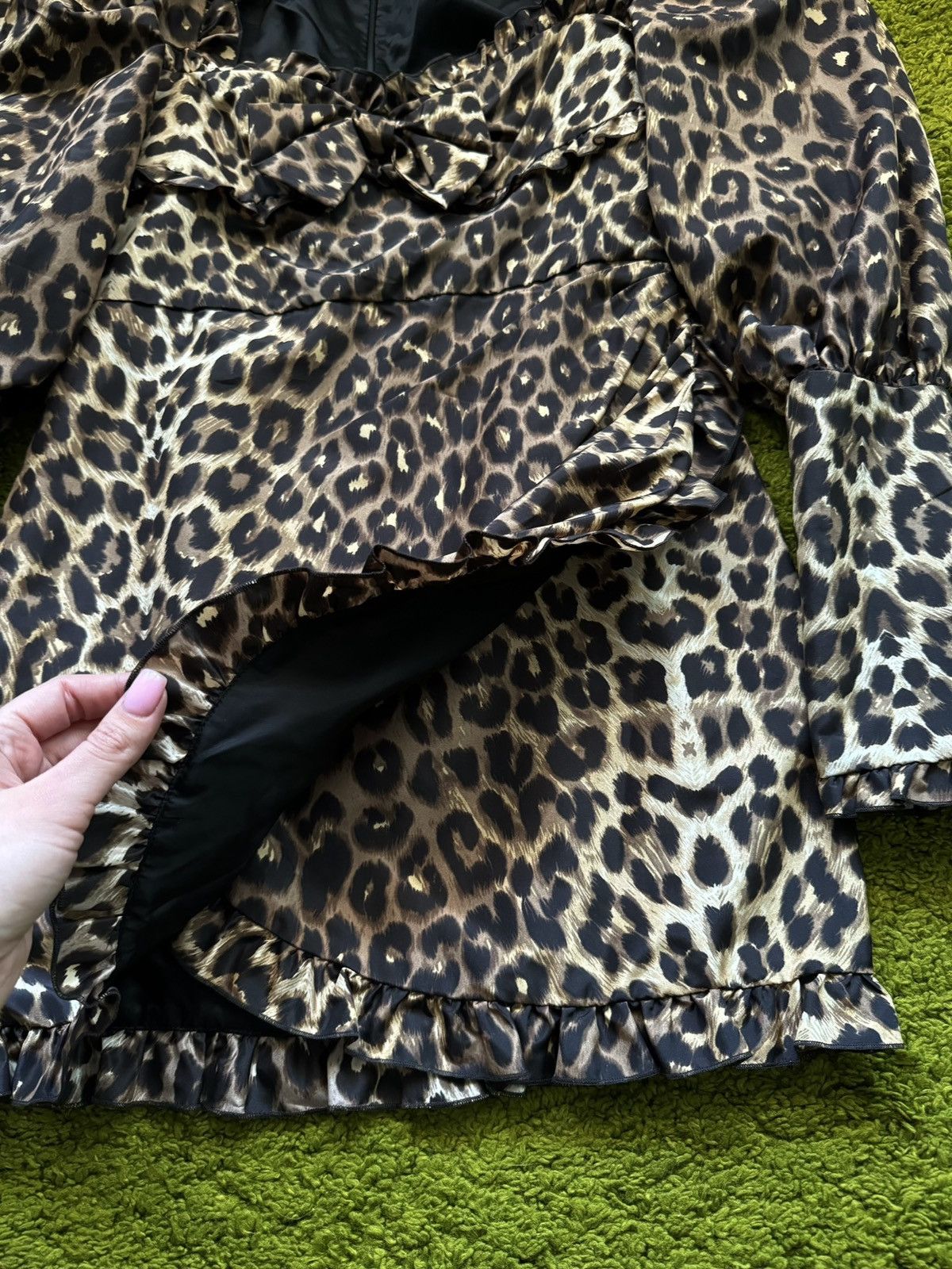 Alessandra Rich Alessandra Rich 100% silk leopard pattern mini dress Size S / US 4 / IT 40 - 5 Thumbnail