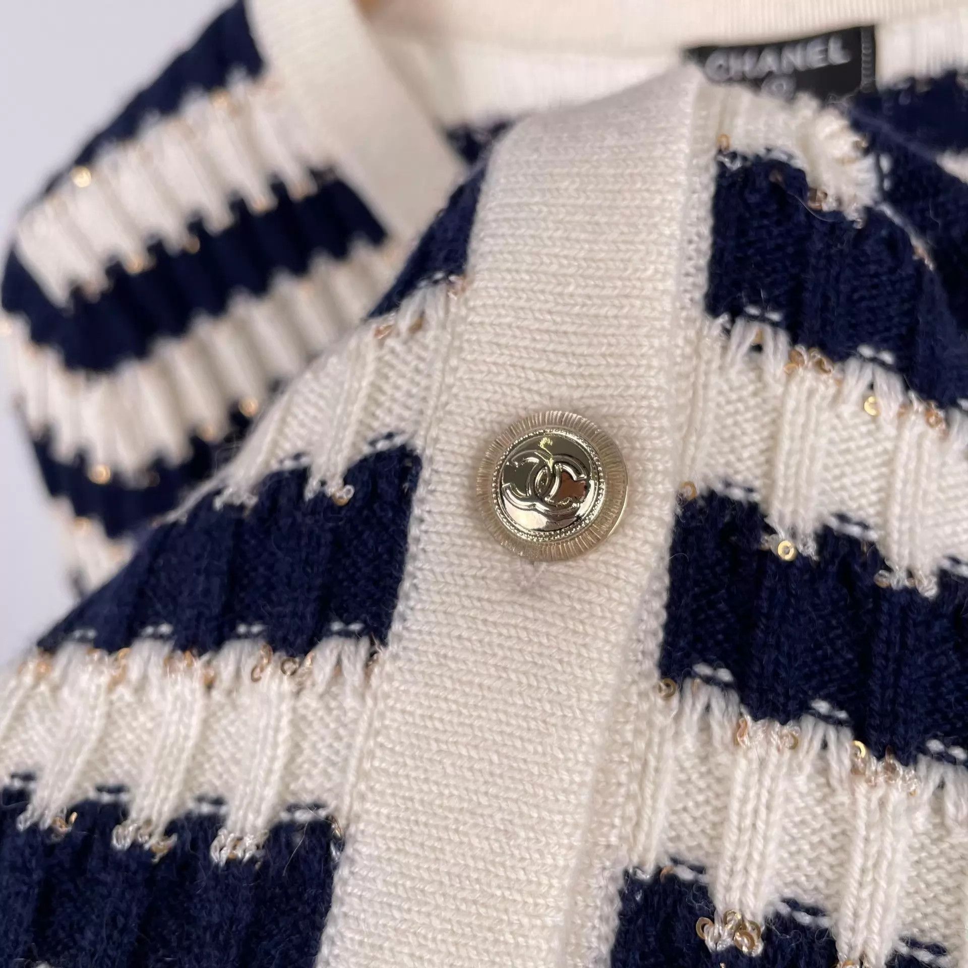 Chanel Chanel Women's Striped Sequin Knit Cardigan 38 Size S / US 4 / IT 40 - 7 Thumbnail