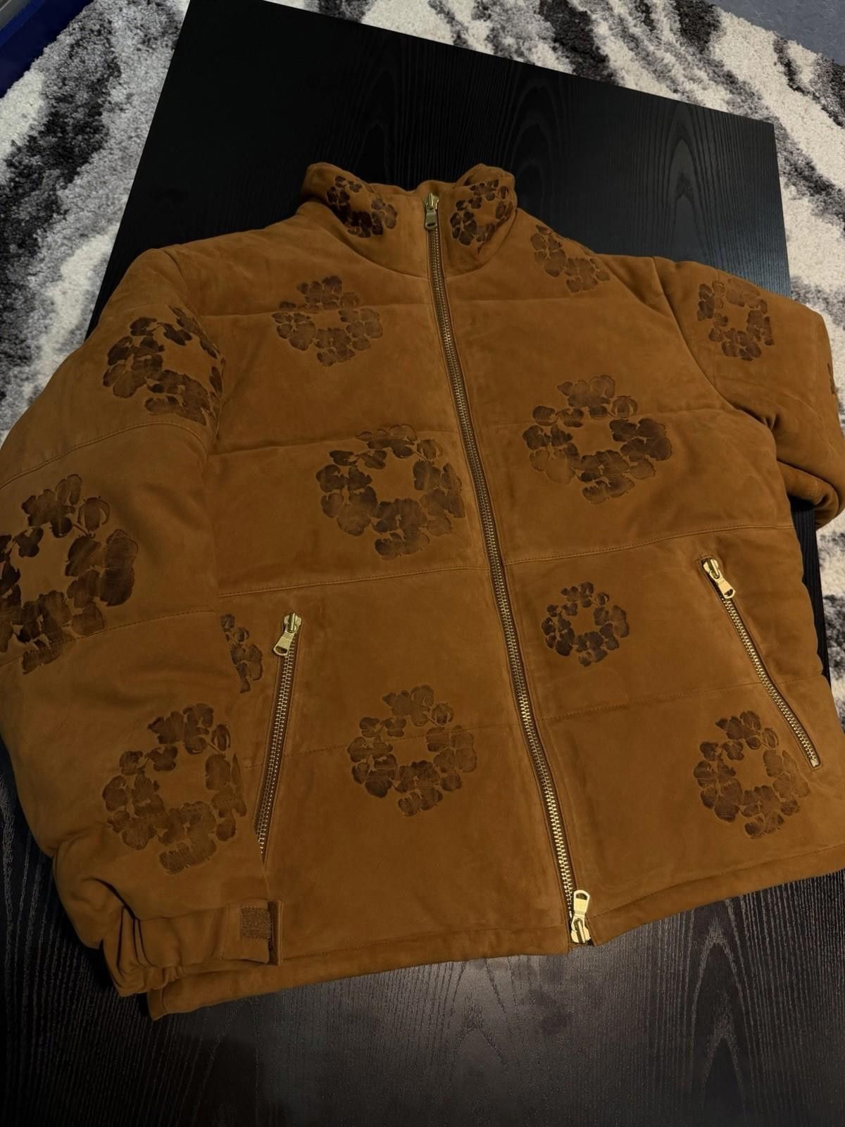 DENIM TEARS Denim Tears Leather Wreath Logo Jacket Medium Brand New Size US M / EU 48-50 / 2 - 4 Thumbnail
