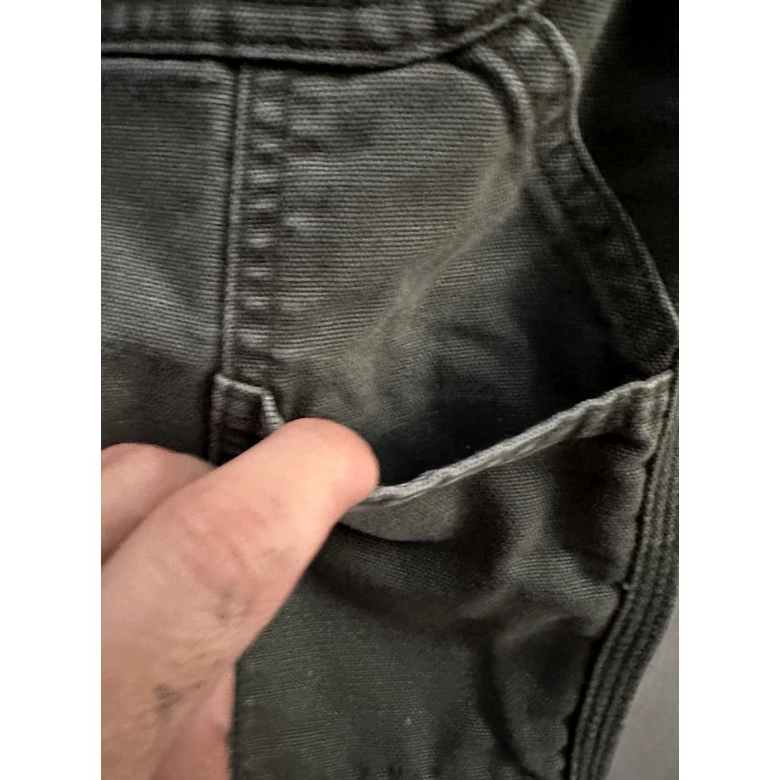 Carhartt VINTAGE Carhartt B11 MOS Work Carpenter Pants Duck Canvas Olive 40x32 Grunge 90s USA Mens Navy/Green or Olive? Size US 40 / EU 56 - 3 Thumbnail