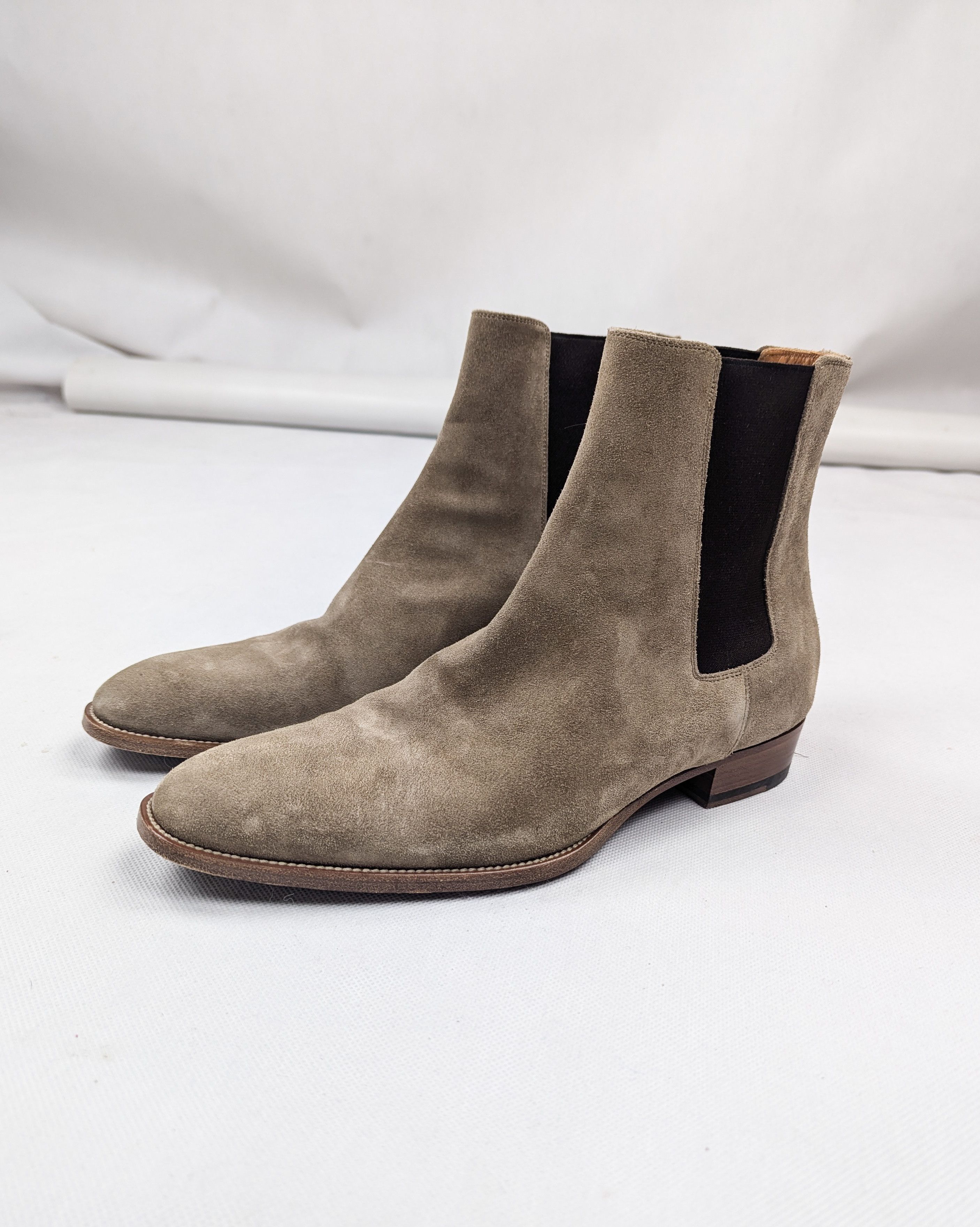 Yves Saint Laurent Saint Laurent wyatt suede beige chelsea boots 43,5 Size US 10.5 / EU 43-44 - 3 Thumbnail