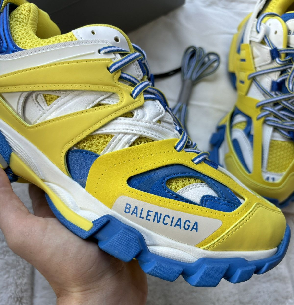 Balenciaga Balenciaga Yellow/Blue/White LED Tracks Size US 8 / EU 41 - 2 Thumbnail