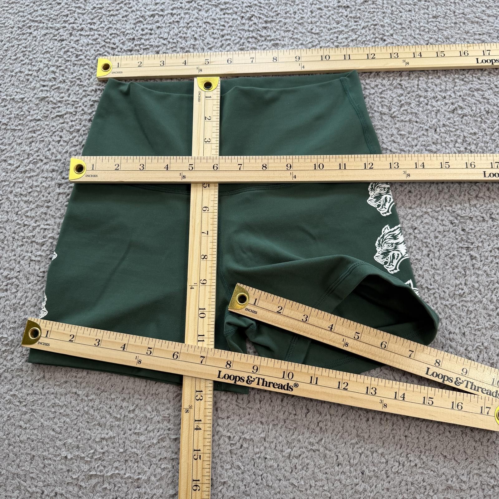 Darc Sport Darc Sport Wolves Womens Shorts 351/500 Back Scrunch Green Size 28" / US 6 / IT 42 - 3 Thumbnail
