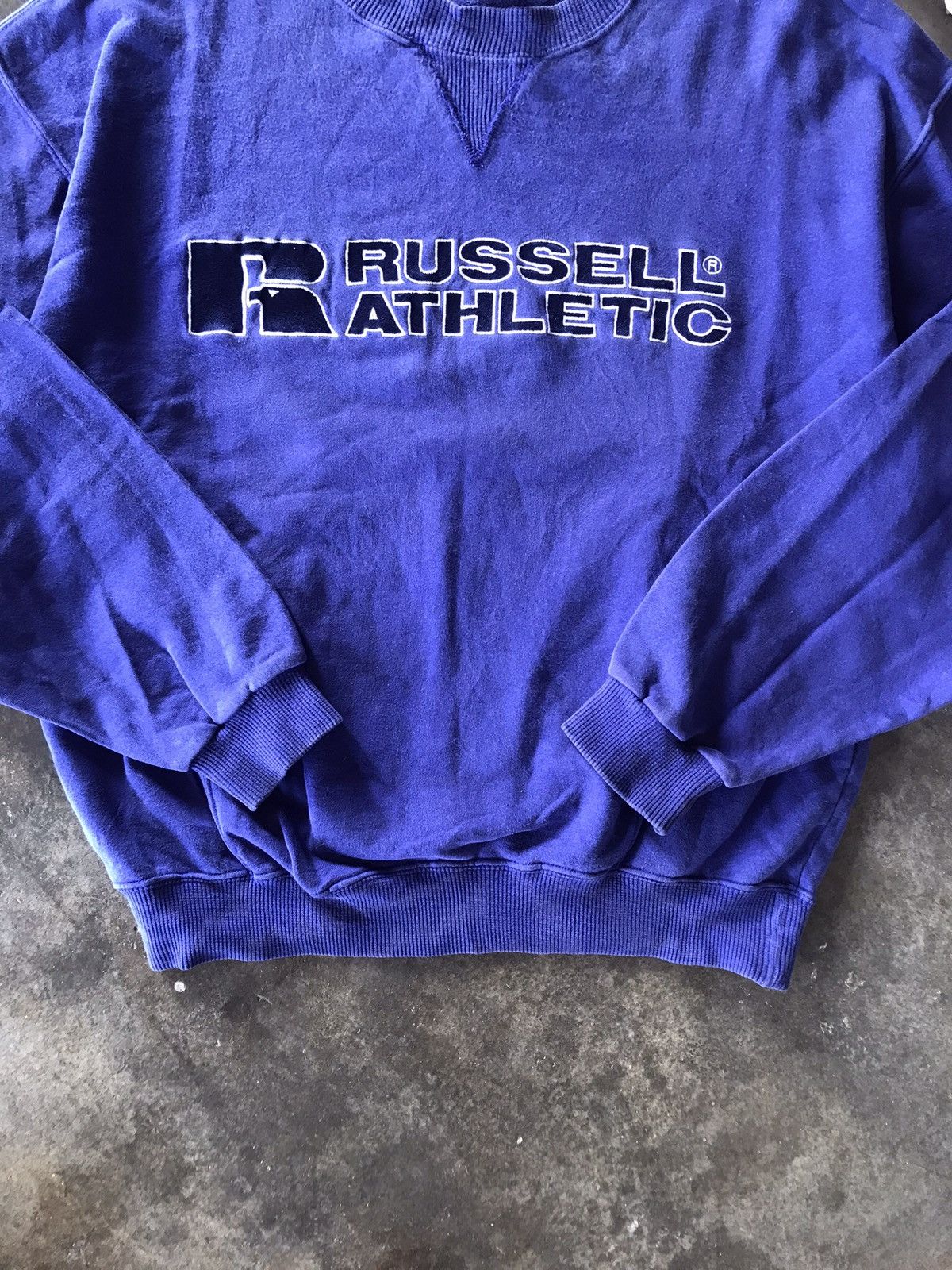 Russell Athletic × Vintage VTG Faded Russell Athletic Purple Spellout Size L / US 10 / IT 46 - 11 Thumbnail