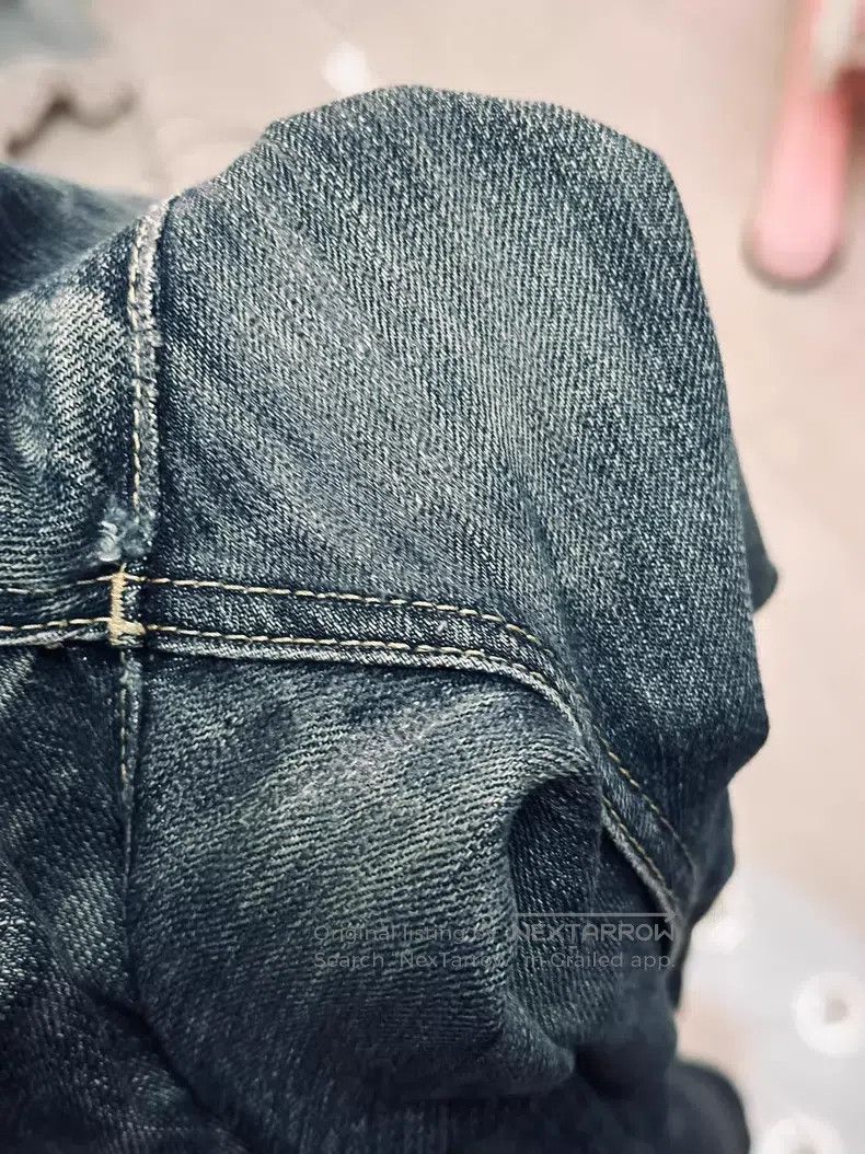 Neighborhood Neighborhood size L Jeans Size US 27 - 7 Thumbnail