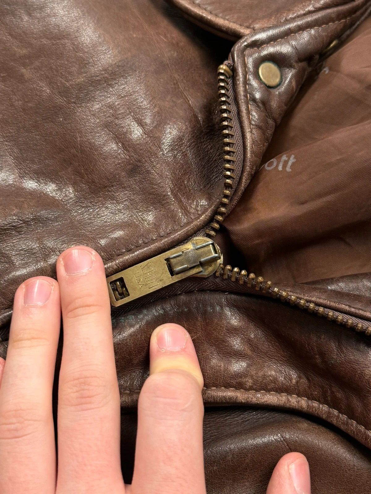 Schott Schott leather jacket vintage 1980s 1970s rétro made in USA Size US XL / EU 56 / 4 - 19 Thumbnail