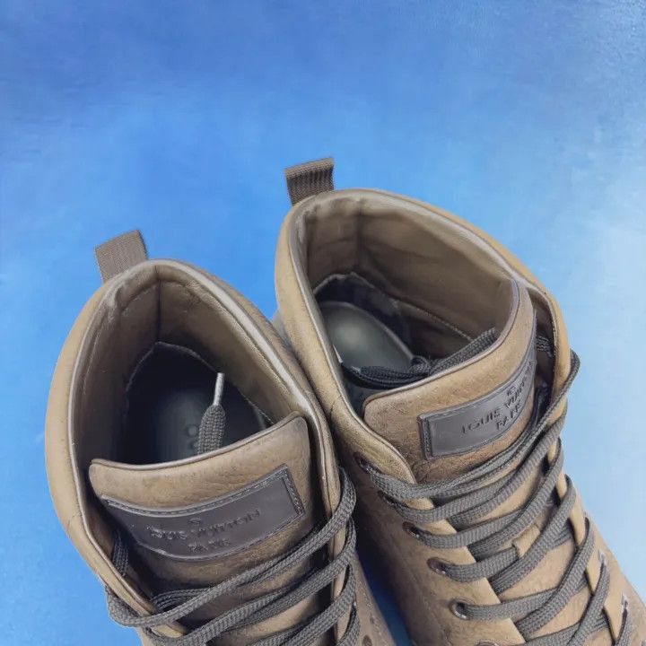 Louis Vuitton Louis Vuitton Brown High-Top Sneakers for Men -2508 Size US 9.5 / EU 42-43 - 8 Thumbnail