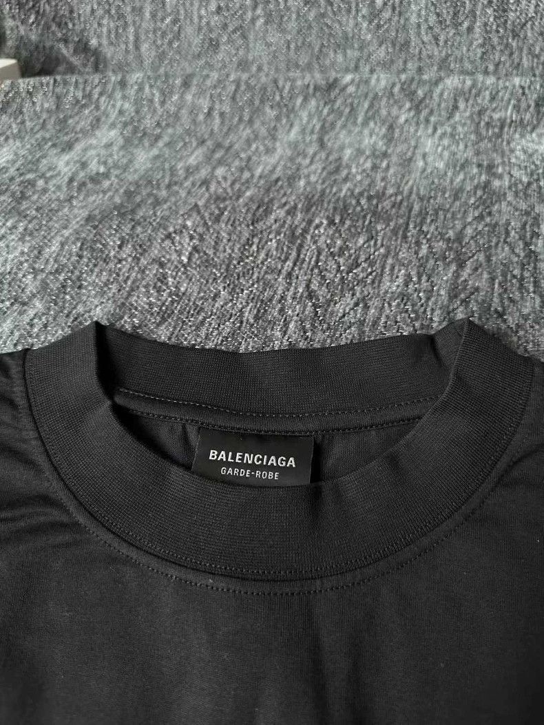 Balenciaga Balenciaga Short sleeve Size US S / EU 44-46 / 1 - 3 Thumbnail