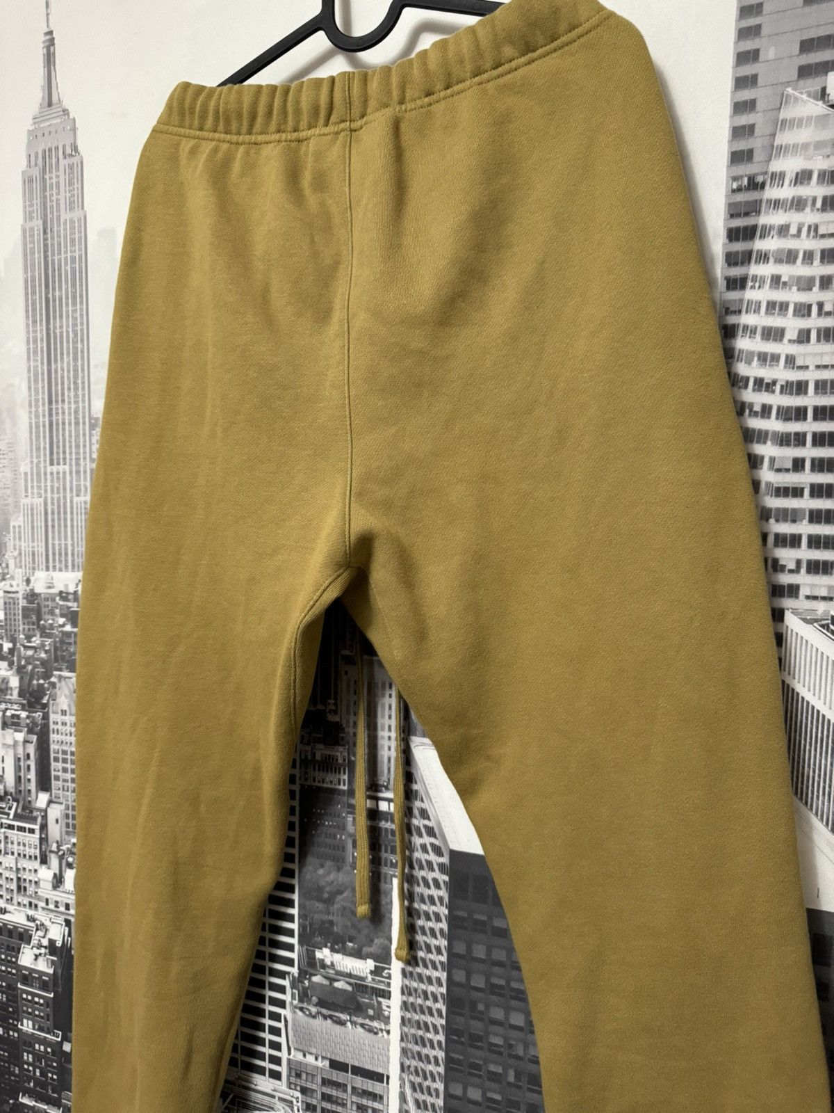 Fear of God 🔥Fear of God Essentials Sweatpants SZ XS Amber Size US 30 / EU 46 - 7 Thumbnail