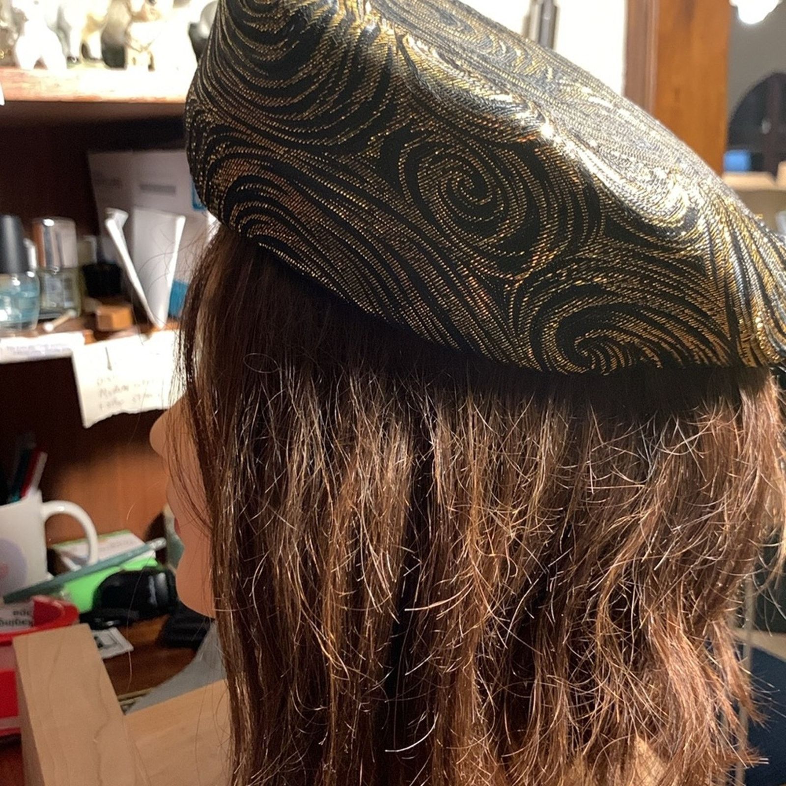 Vintage 60’s chic gold metallic brocade asymmetric beret church hat Size ONE SIZE - 3 Thumbnail