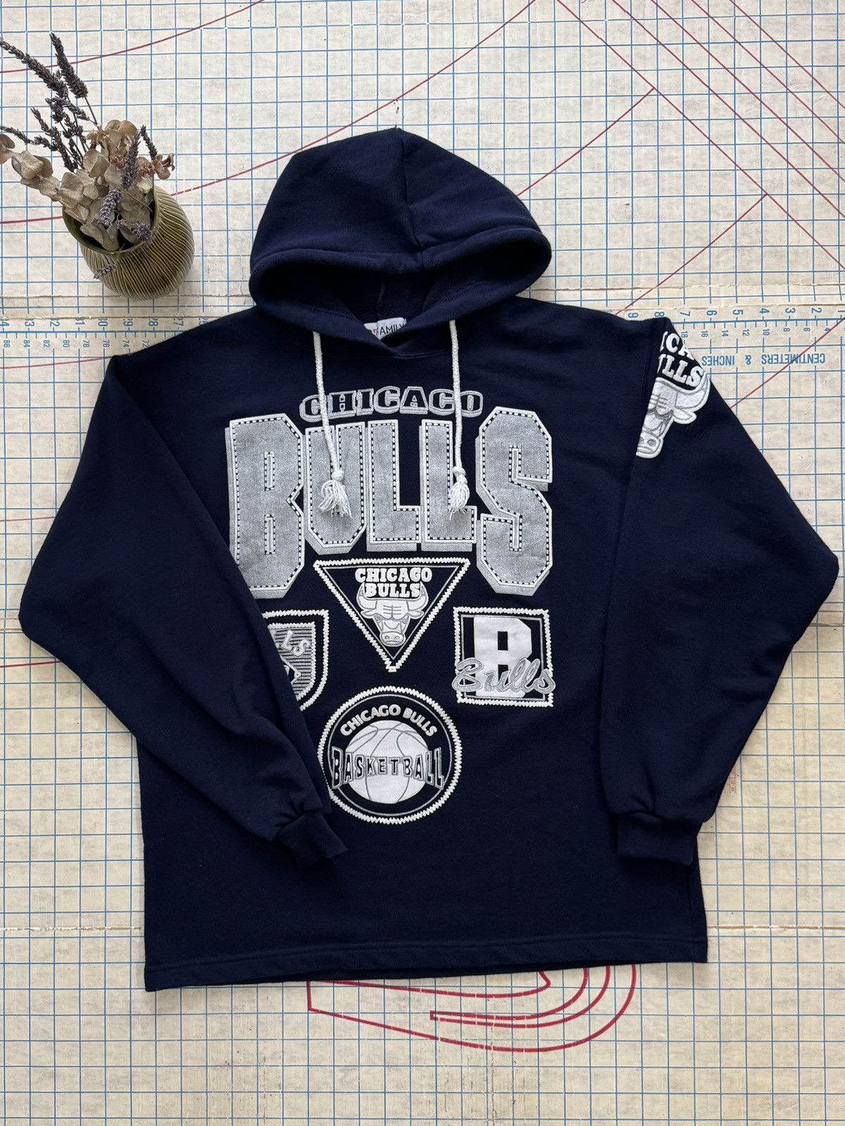 NBA × Vintage Vintage Chicago Bulls Lightweight Pull Over Hoodie Fits Med Size US M / EU 48-50 / 2 - 6 Thumbnail