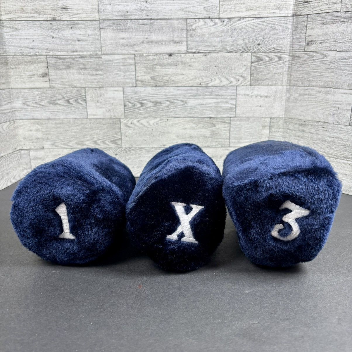 Other GOLD EAGLE LONGNECK HEADCOVERS 3 PIECE SET COLOR BLUE NIB Size ONE SIZE - 4 Thumbnail