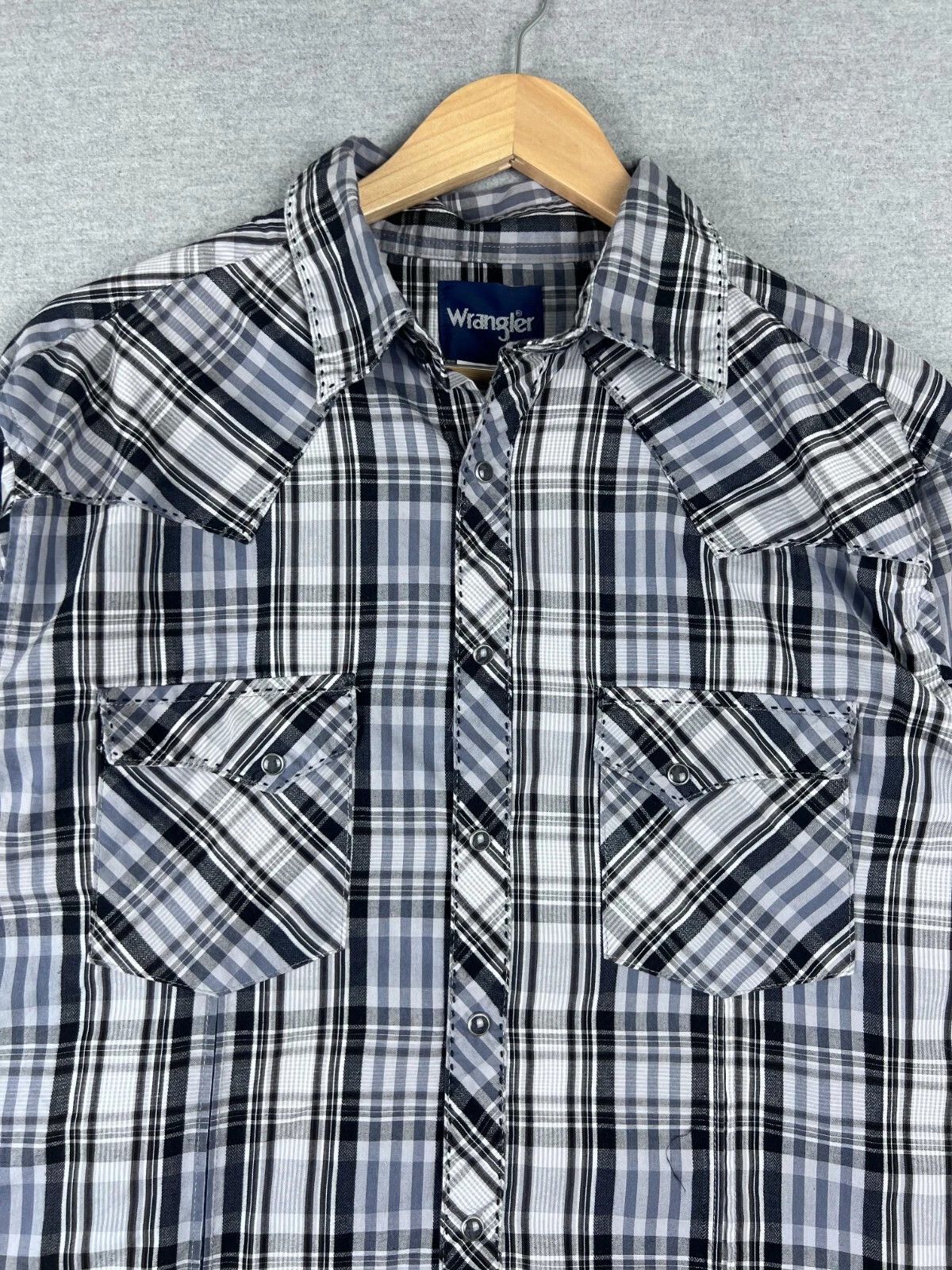 Wrangler Wrangler Shirt Mens L Blue Western Pearl Snap Cotton Long Size US L / EU 52-54 / 3 - 1 Thumbnail