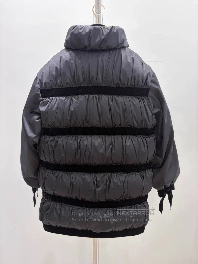 Chanel Chanel Black bow duck down jacket Size XS / US 0-2 / IT 36-38 - 2 Thumbnail