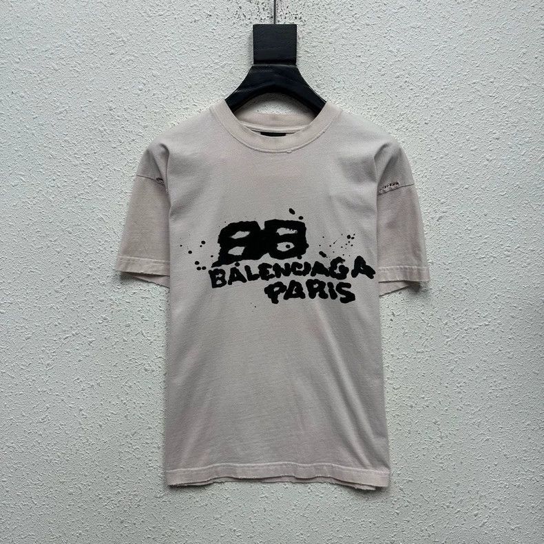 Balenciaga Balenciaga Graffiti and splash ink LOGO lotus pink short s Size US M / EU 48-50 / 2 - 1 Thumbnail