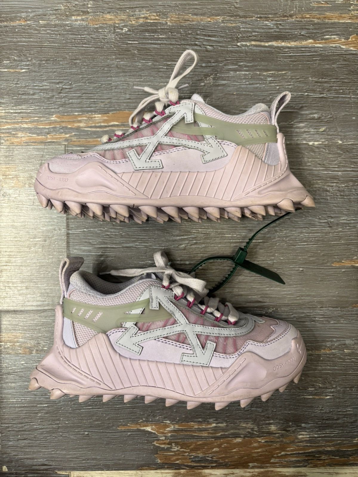 Off-White Off White ODSY-1000 Low Top Sneaker Size 5 Size US 5 / IT 35 - 2 Thumbnail