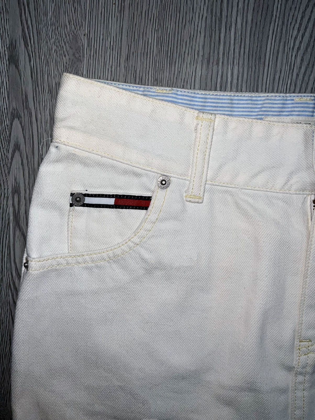 Tommy Hilfiger × Vintage Vintage Y2k Tommy jeans skirt 💙💗 Size 26" / US 2 / IT 38 - 4 Thumbnail