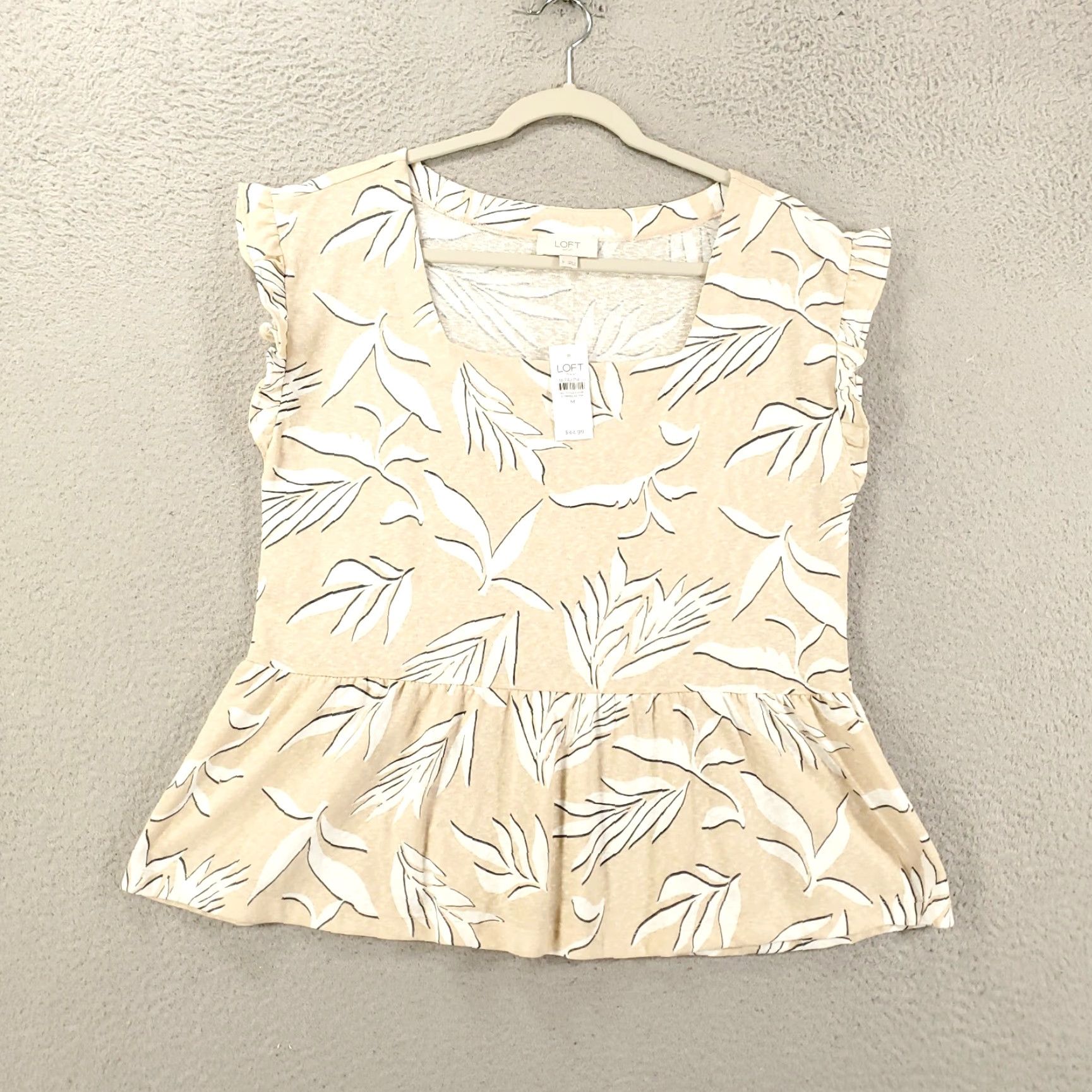 Loft LOFT New Blouse Womens Medium M Beige White Leaves Cap Flutter Sleeves NWT Size M / US 6-8 / IT 42-44 - 2 Thumbnail