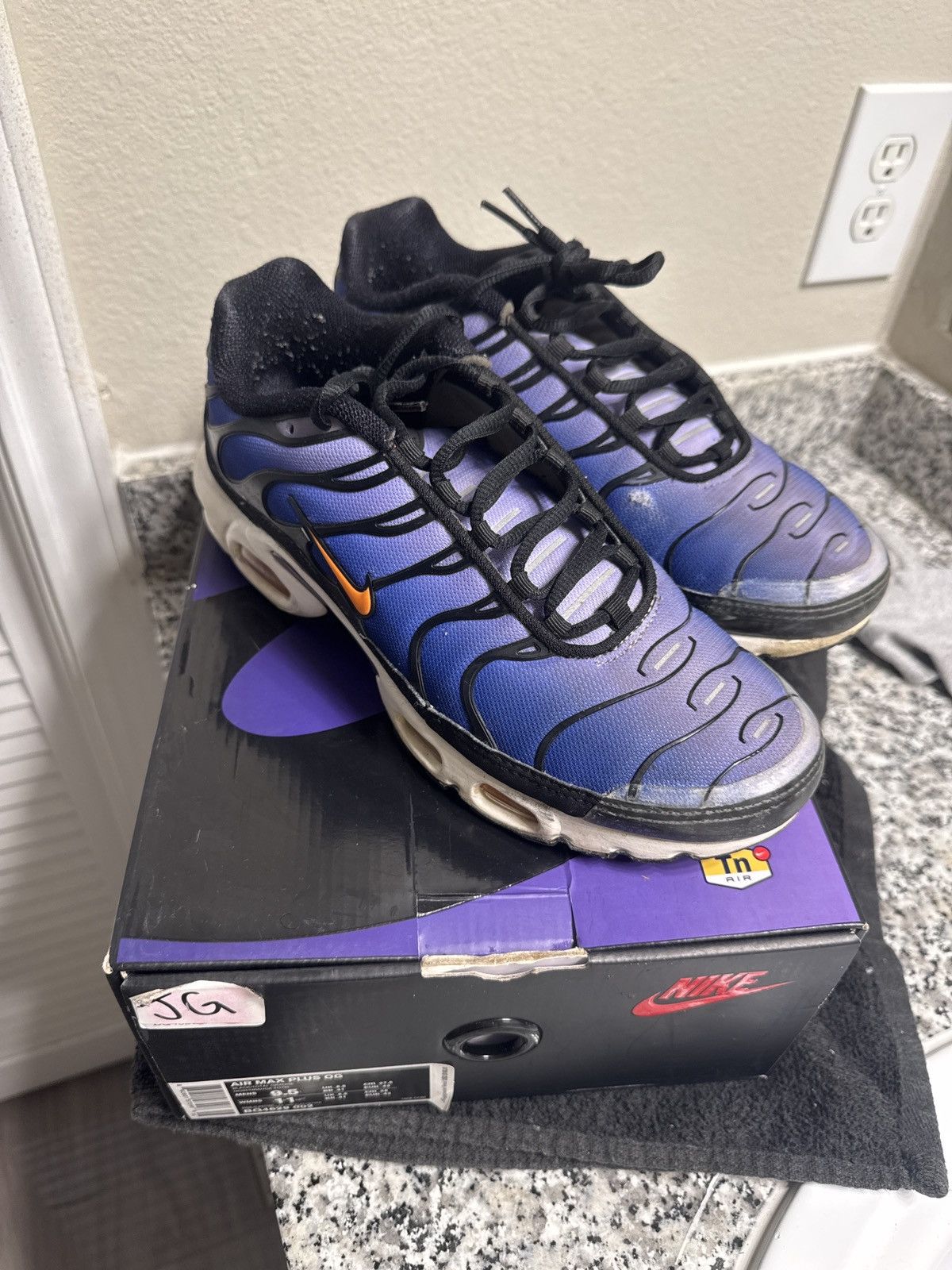 Nike Air Max Plus OG 2018 Size US 9.5 / EU 42-43 - 1 Thumbnail