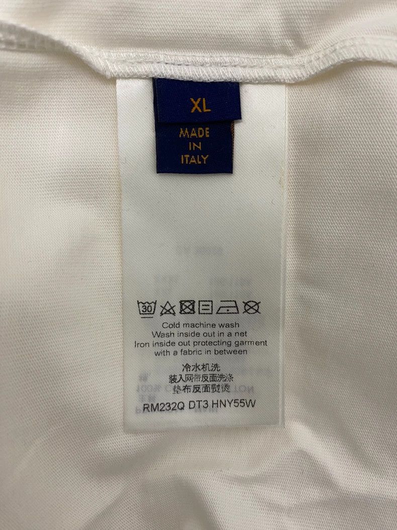 Louis Vuitton Louis Vuitton Solid Logo Crew Neck Casual Short Sleeve Size US XL / EU 56 / 4 - 7 Thumbnail