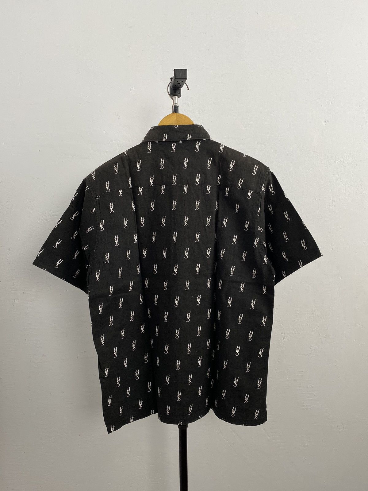 Hysteric Glamour Hysteric glamour rip off YSL logo shirt Size US S / EU 44-46 / 1 - 3 Thumbnail