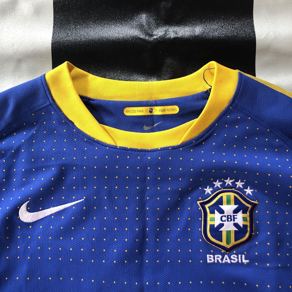 Other Brazil World Cup Away Kits Jersey 2010 Long Sleeve Shirt Size US M / EU 48-50 / 2 - 3 Thumbnail