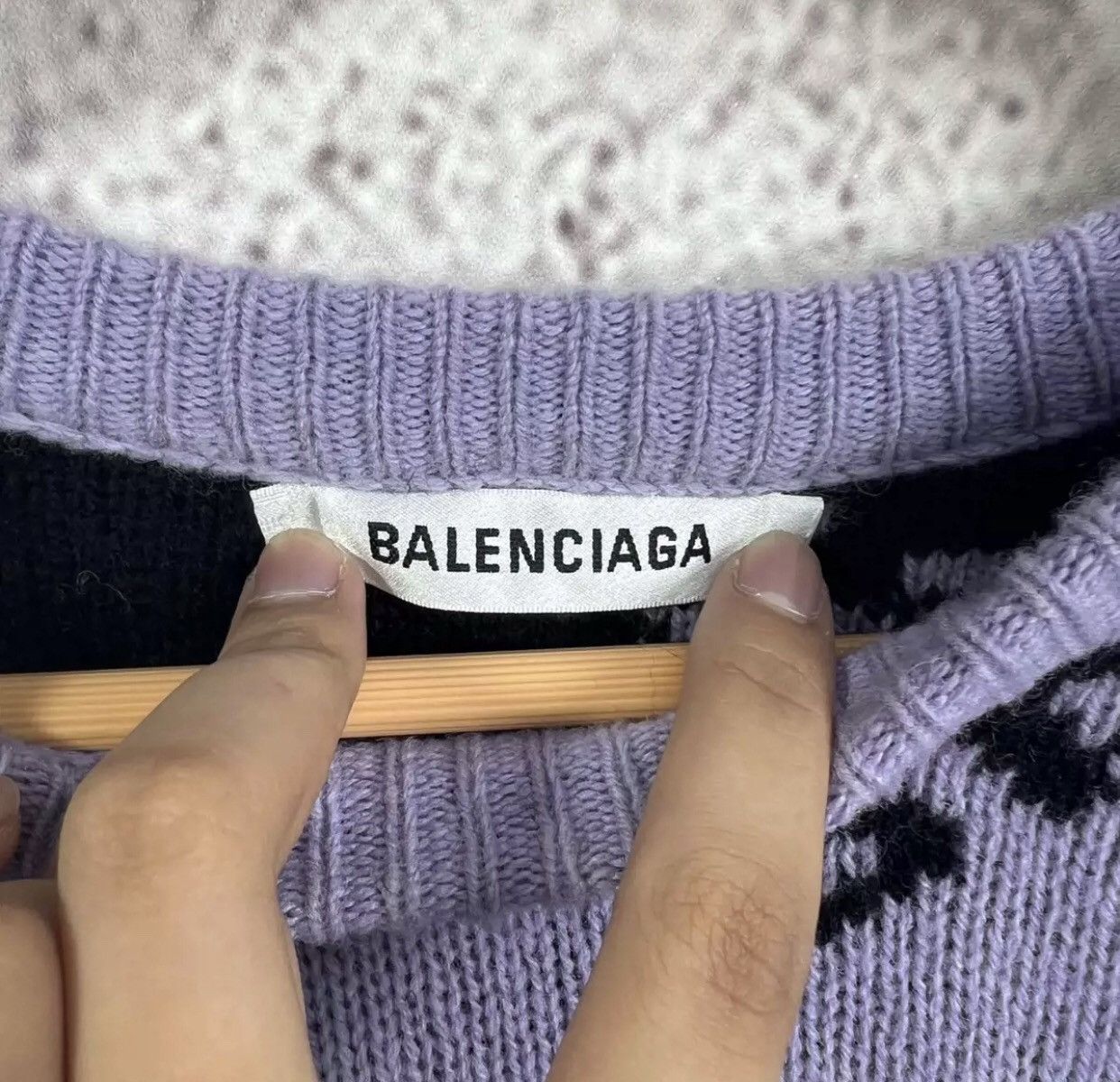 Balenciaga Balenciaga purple barrage printed sweater2412-Nextarrow Size US S / EU 44-46 / 1 - 3 Thumbnail