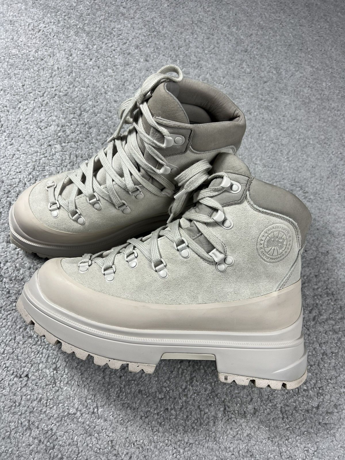 Canada Goose Canada Goose White Suede Journey Hiking Boots Size 9 Size US 9 / EU 42 - 7 Thumbnail