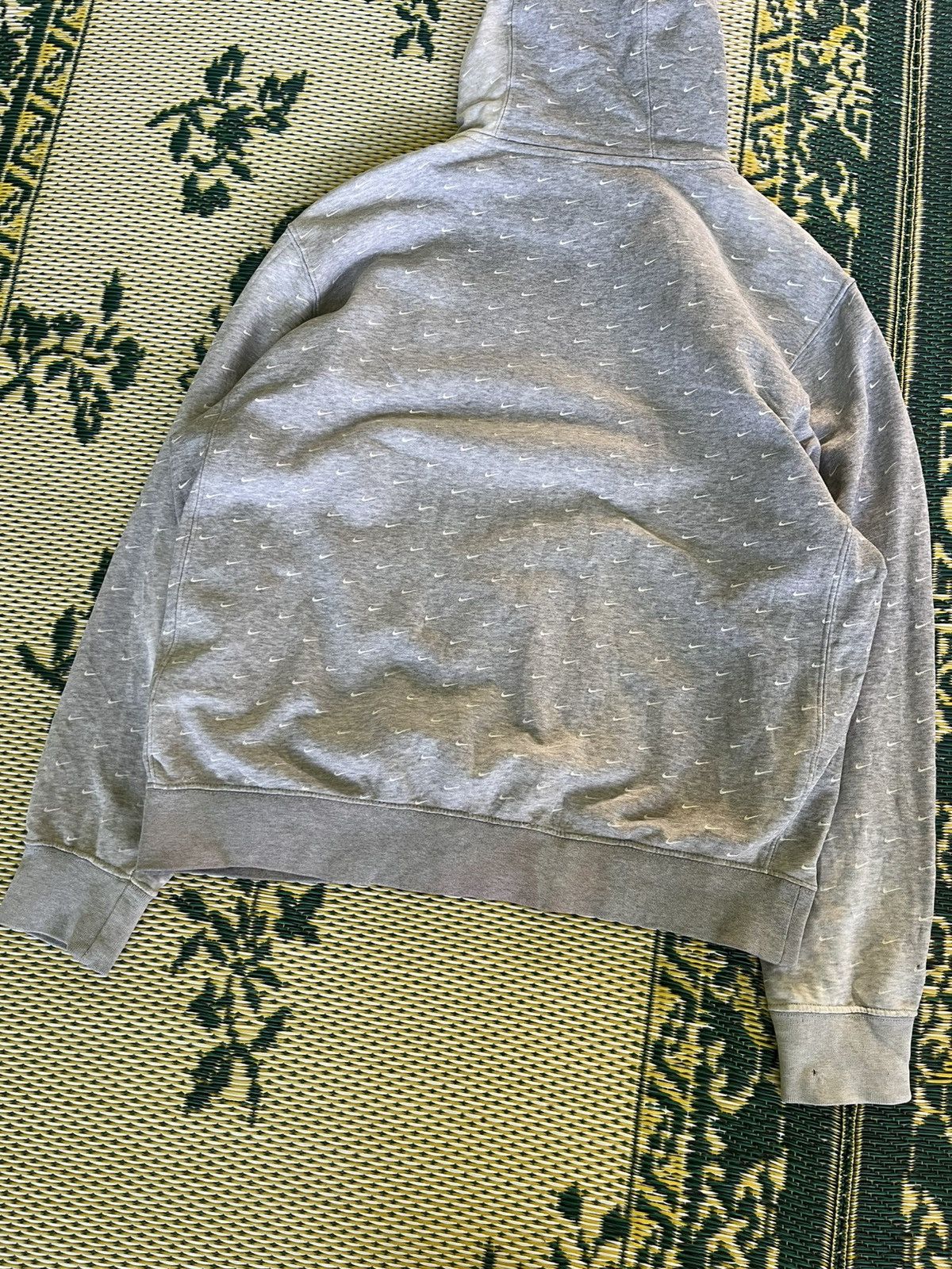 Nike Nike Mini Swoosh All Over Print Distressed Hoodie Size US L / EU 52-54 / 3 - 12 Thumbnail