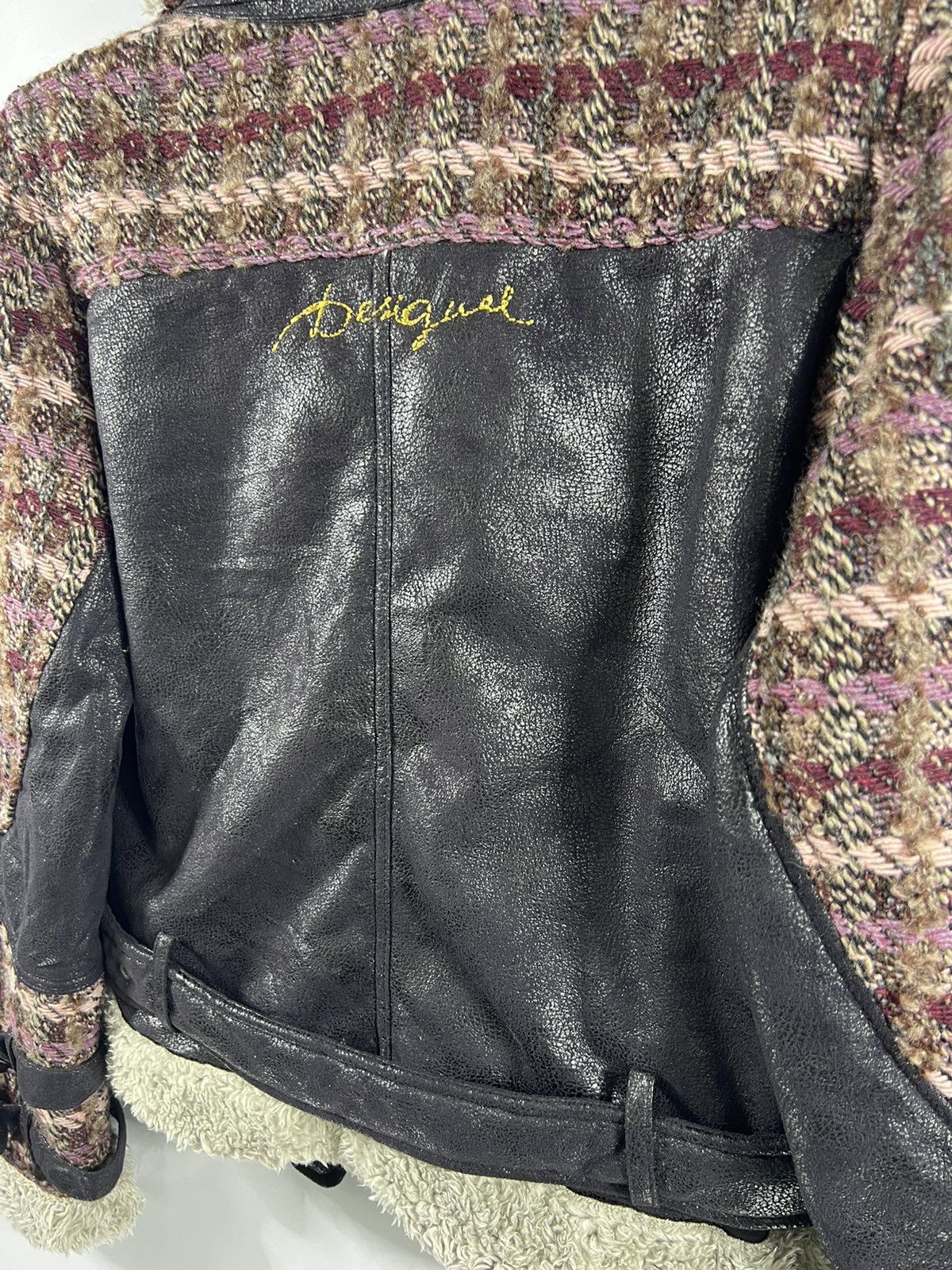 Desigual 🔥 CROPED 🔥 B-3 style Tweed Heavy Jacket Size S / US 4 / IT 40 - 12 Thumbnail