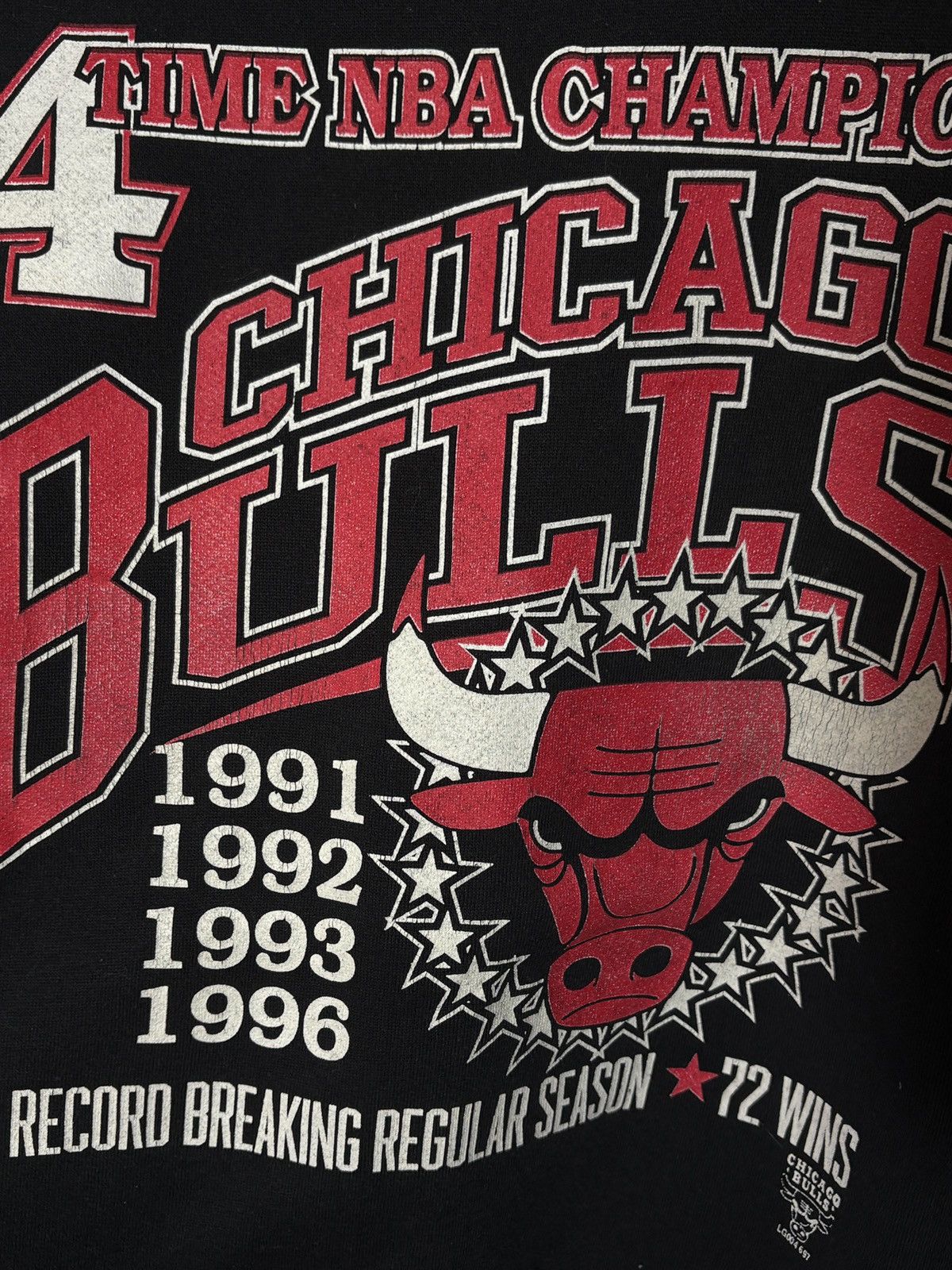 NBA Chicago Bulls Vintage 1996 NBA Champions Crewneck Tultex Size US XL / EU 56 / 4 - 6 Thumbnail
