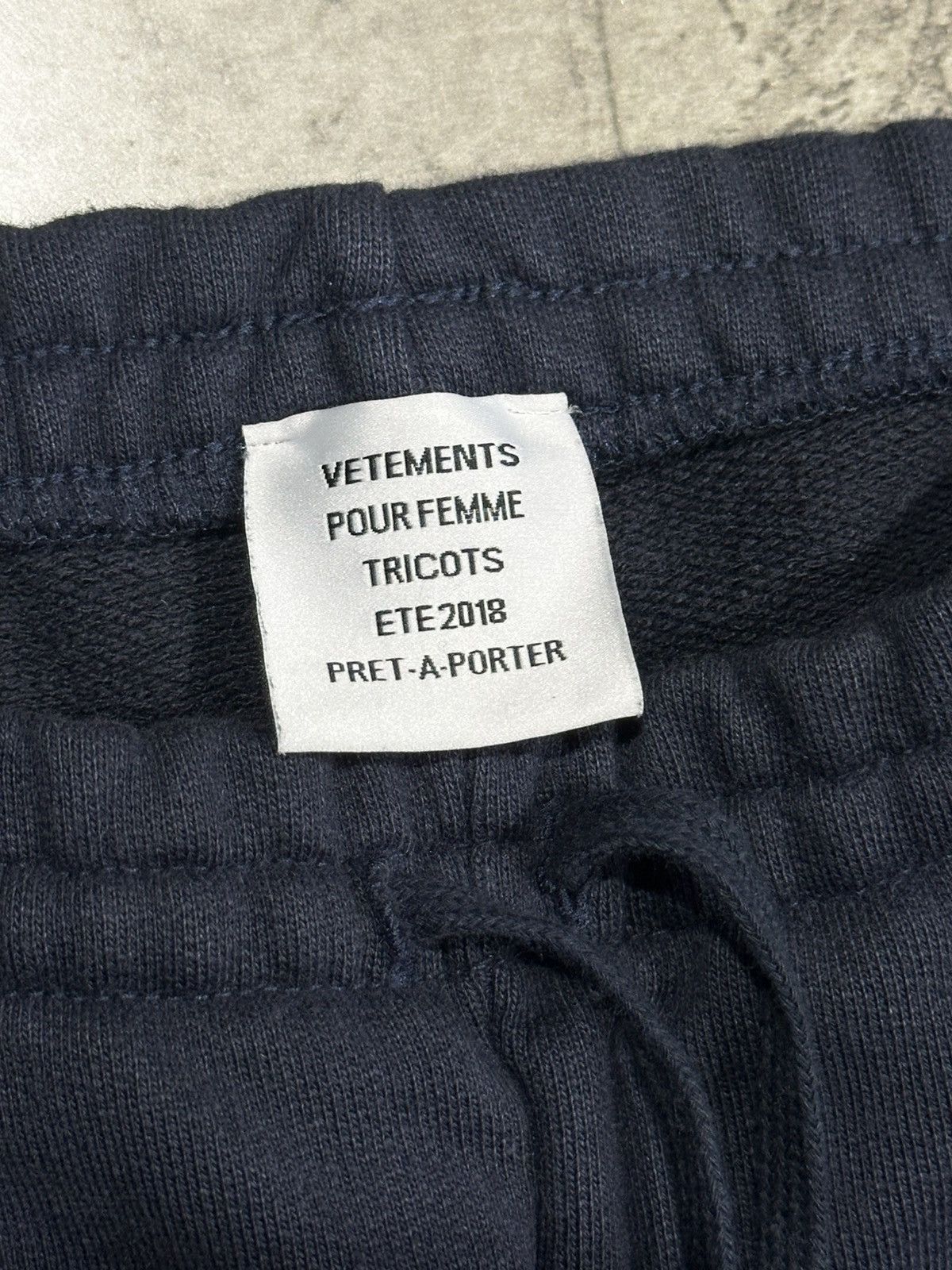 Vetements vetements logo sweatpants Size US 28 / EU 44 - 3 Thumbnail