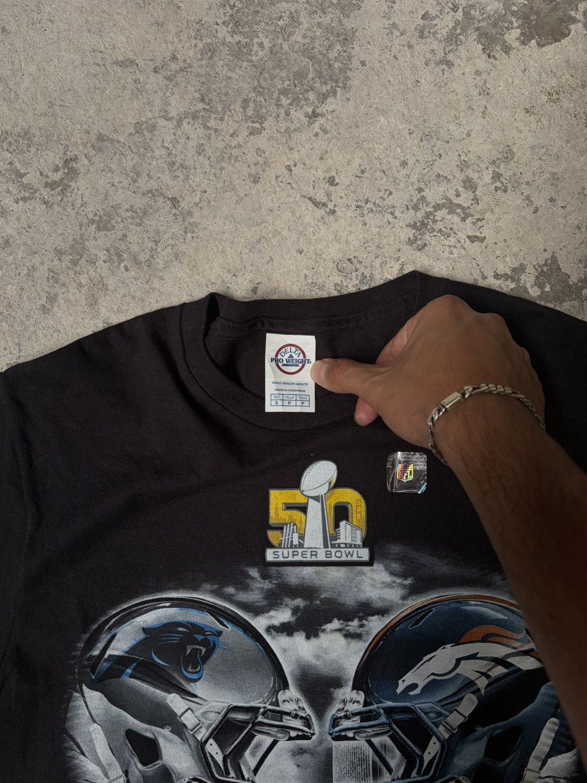 NFL 2016 Delta Super Bowl 50 Panters vs Broncos T-Shirt Size US S / EU 44-46 / 1 - 3 Thumbnail
