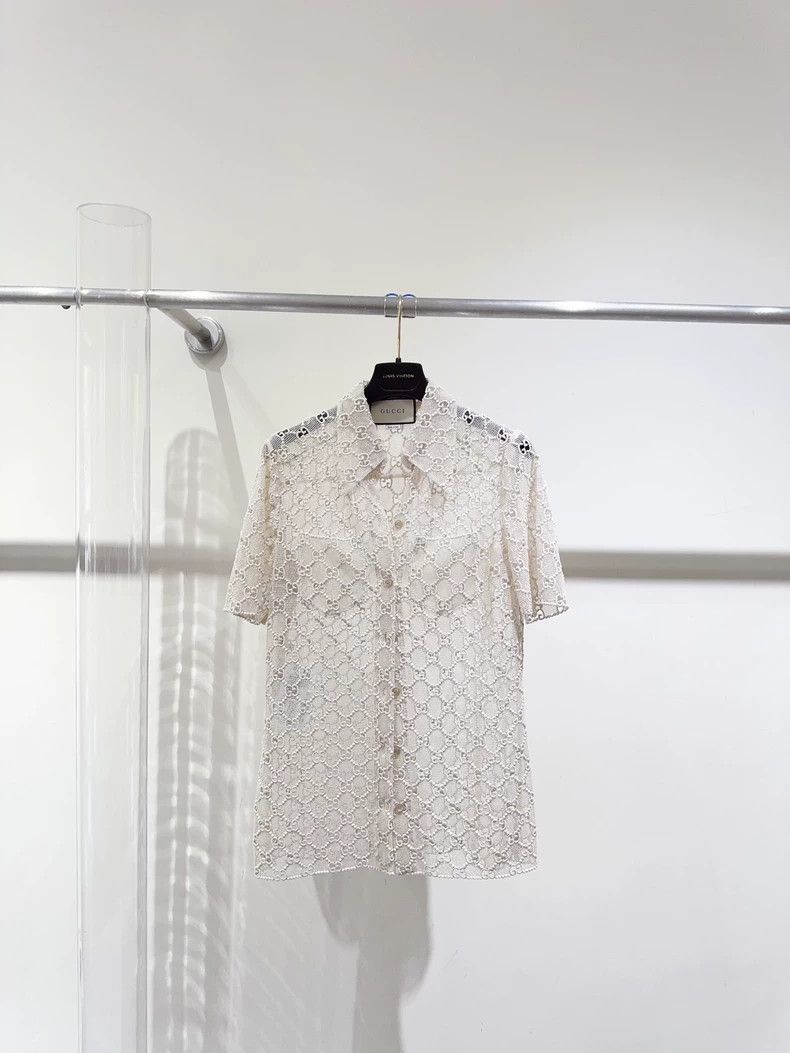Gucci Gucci Size 38 Full logo embroidered short sleeves Size US S / EU 44-46 / 1 - 1 Thumbnail