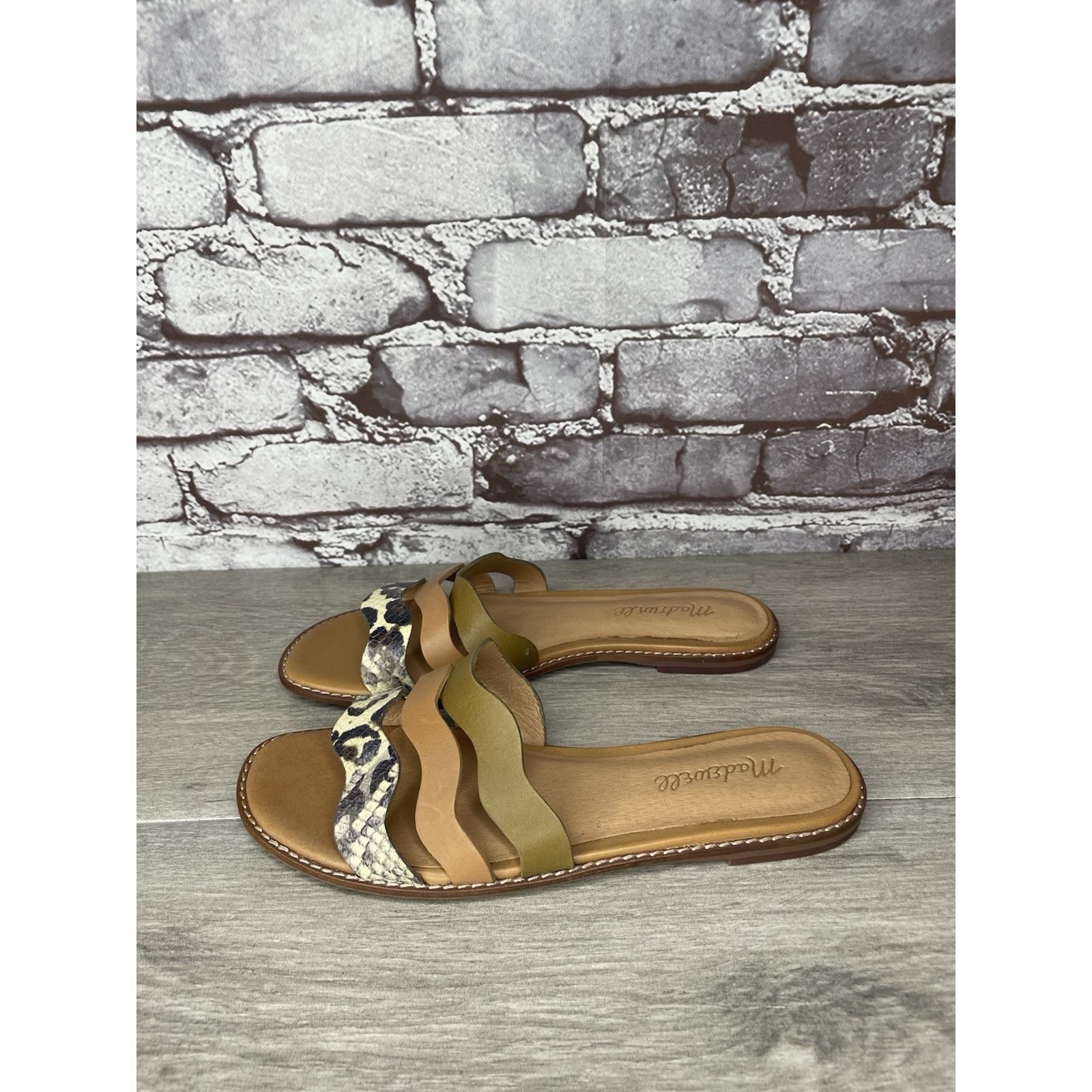Madewell Madewell Brown Green Wavy Snake Embossed Leather Slides Flat Size US 6.5 / IT 36.5 - 1 Thumbnail