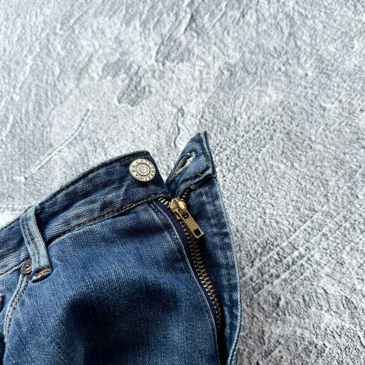 Armani × Giorgio Armani × Vintage Vintage Men’s Armani Jeans Blue Size: 32/33 Size US 32 / EU 48 - 10 Thumbnail