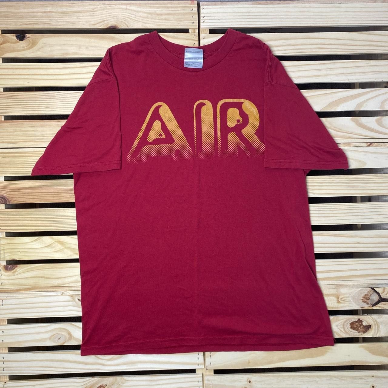 Nike Vintage Nike Air Burgundy Tee Size XL Size US XL / EU 56 / 4 - 1 Thumbnail