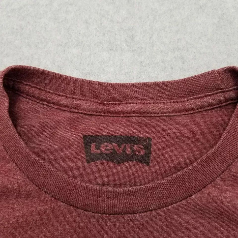 Levi's Levis Shirt Mens Small Red Long Sleeve Arm Print Size US S / EU 44-46 / 1 - 3 Thumbnail