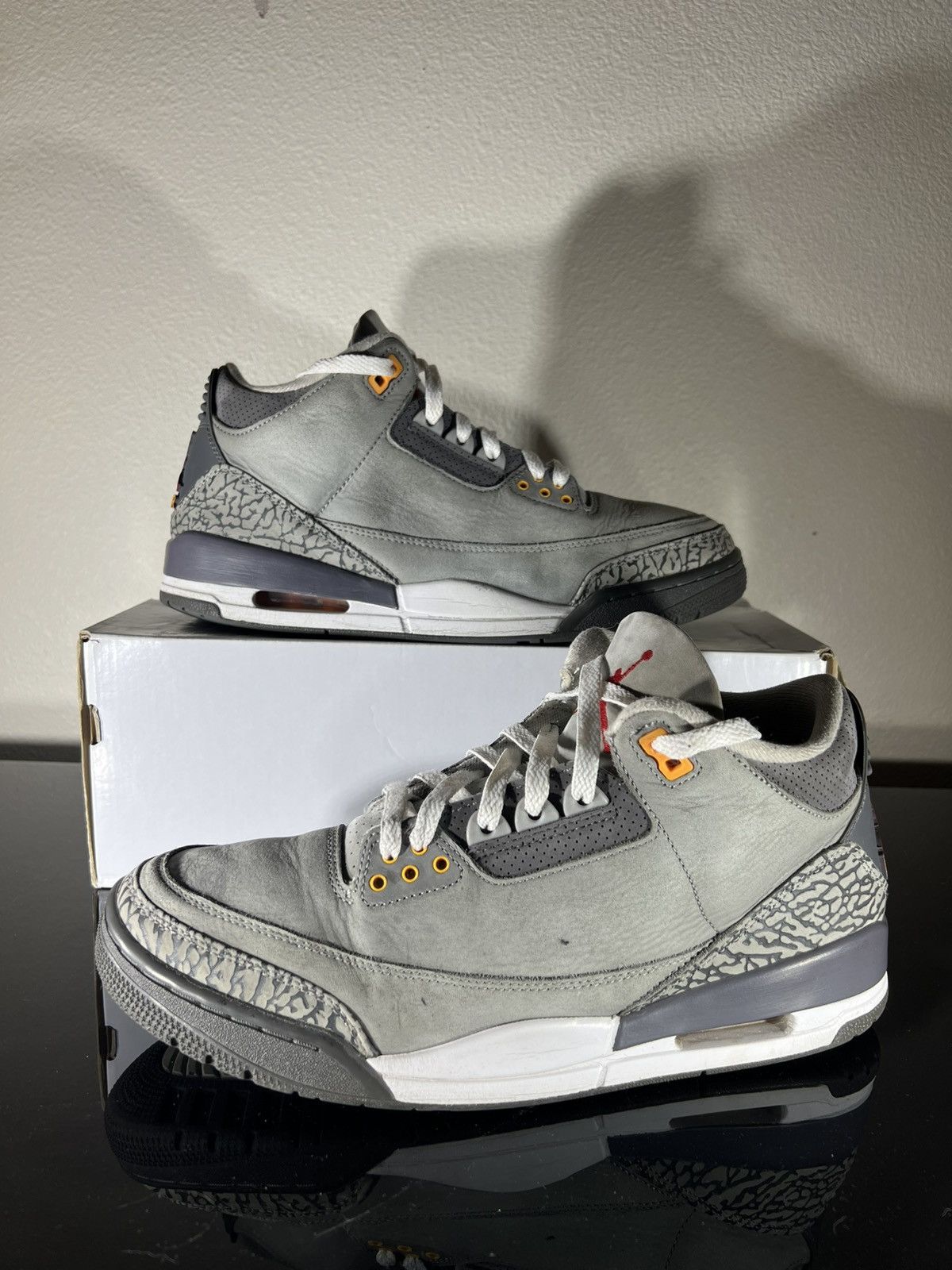 Jordan Brand Jordan 3 Retro “Cool Grey” size 11 Size US 11 / EU 44 - 1 Thumbnail