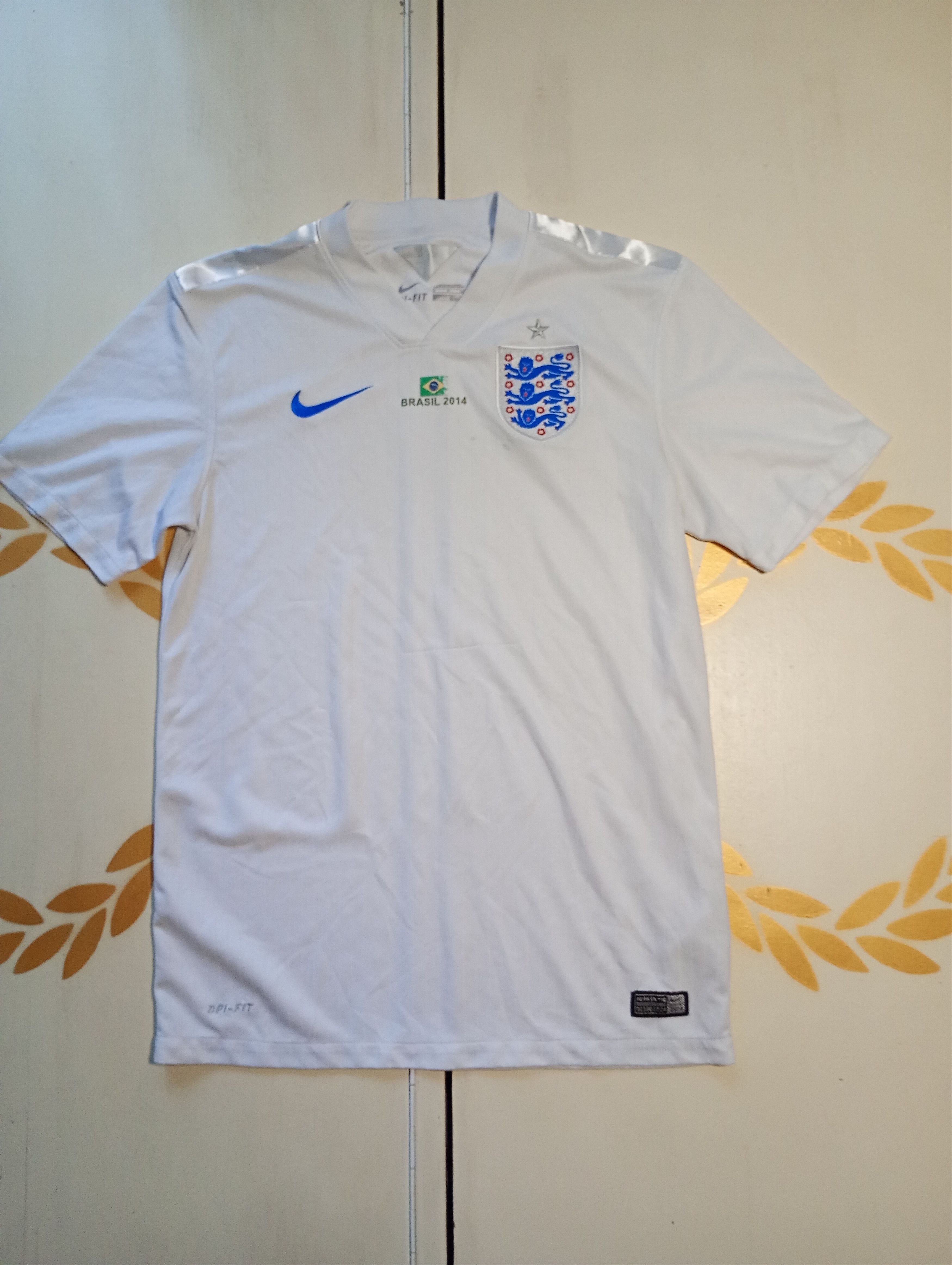 Nike Nike England Jersey 2014 Size US S / EU 44-46 / 1 - 1 Thumbnail