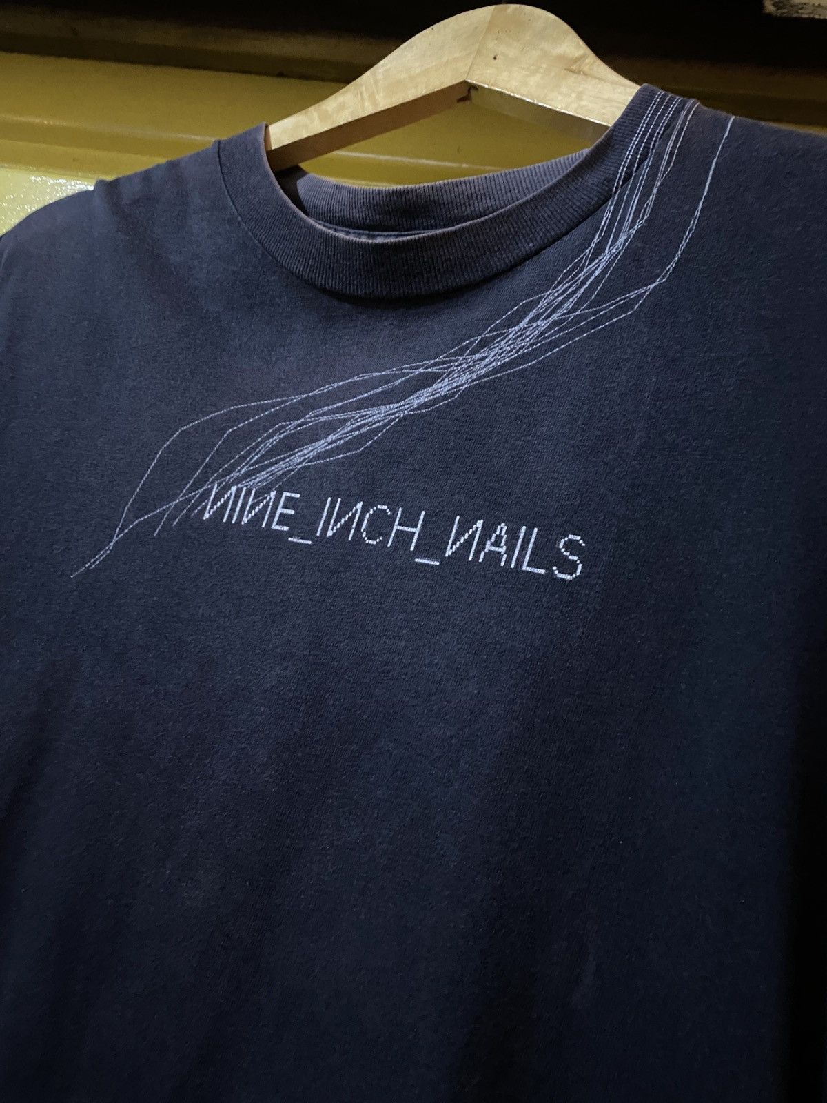 Band Tees Vintage Nine Inch Nails With Teeths band tee Size US M / EU 48-50 / 2 - 2 Thumbnail