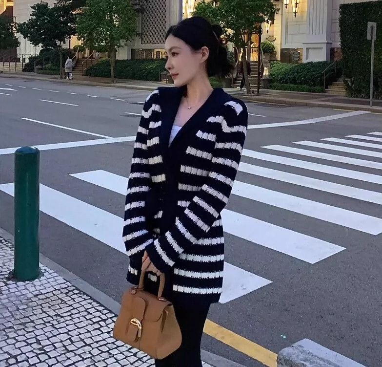 Dior Dior Color-blocked striped cotton navy collar knitted cardi Size XS / US 0-2 / IT 36-38 - 9 Thumbnail