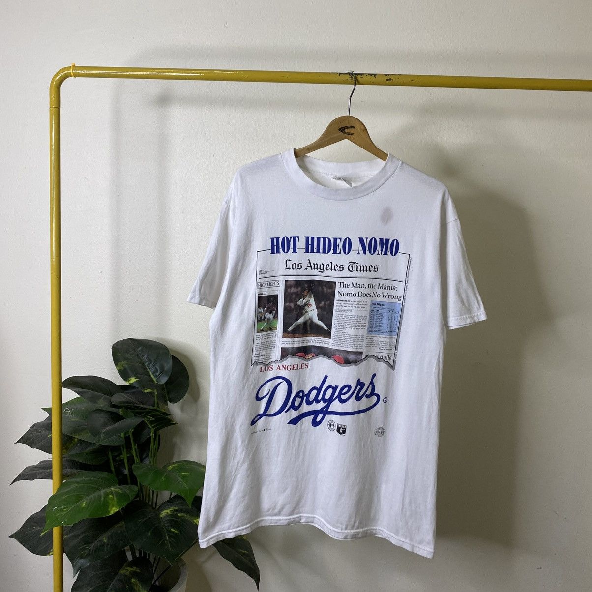 MLB Vintage 1990s Hideo Nomo LA Dodgers MLB Baseball T Shirt Size US L / EU 52-54 / 3 - 1 Thumbnail