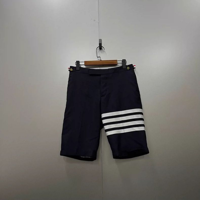 Thom Browne Thom Browne size1 Blue and green striped printed shorts Size US 26 / EU 42 - 1 Thumbnail