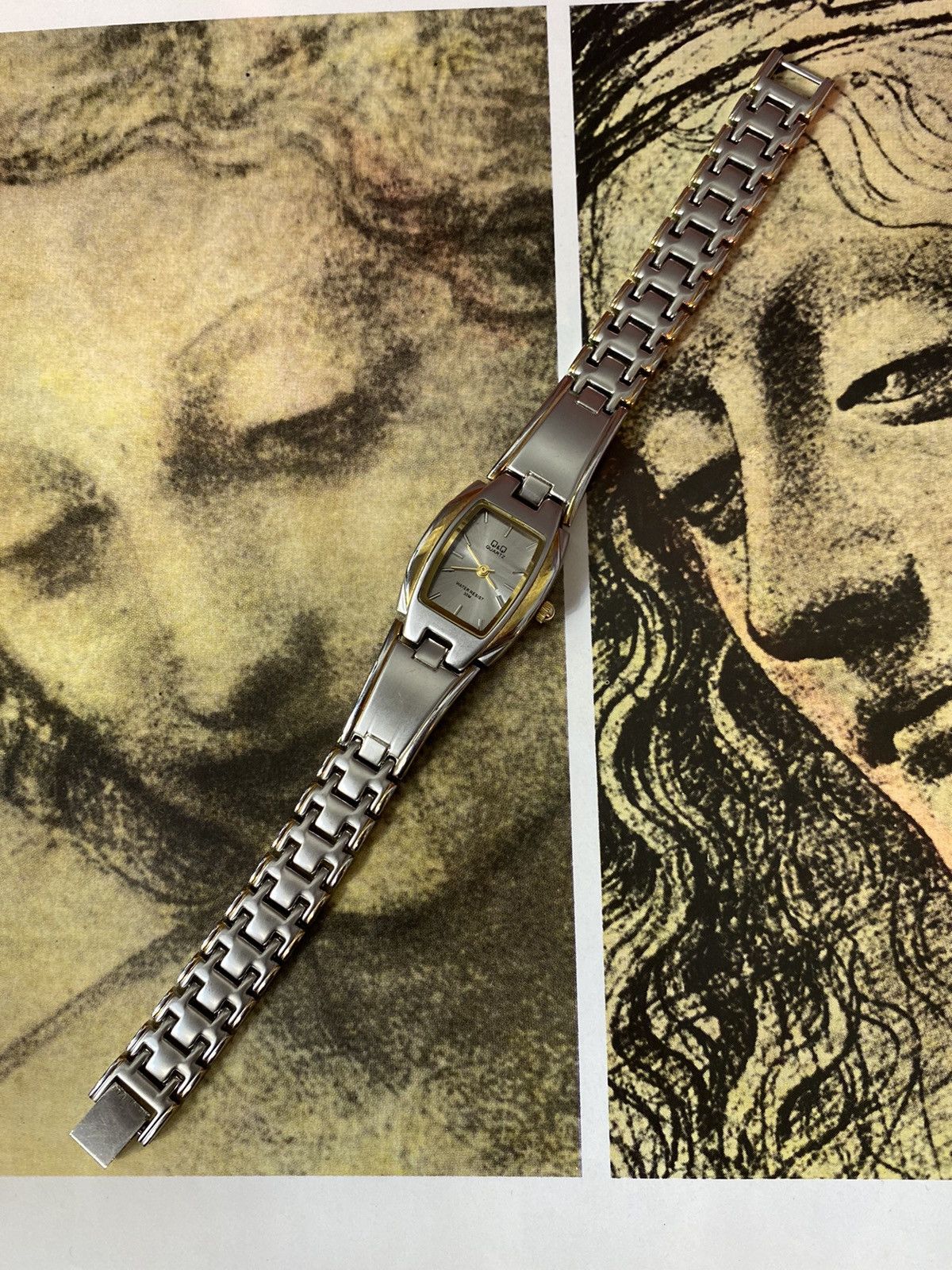 Japanese Brand × Jewelry × Vintage Q&Q Watch: Style and Precision 💎 Size ONE SIZE - 5 Thumbnail