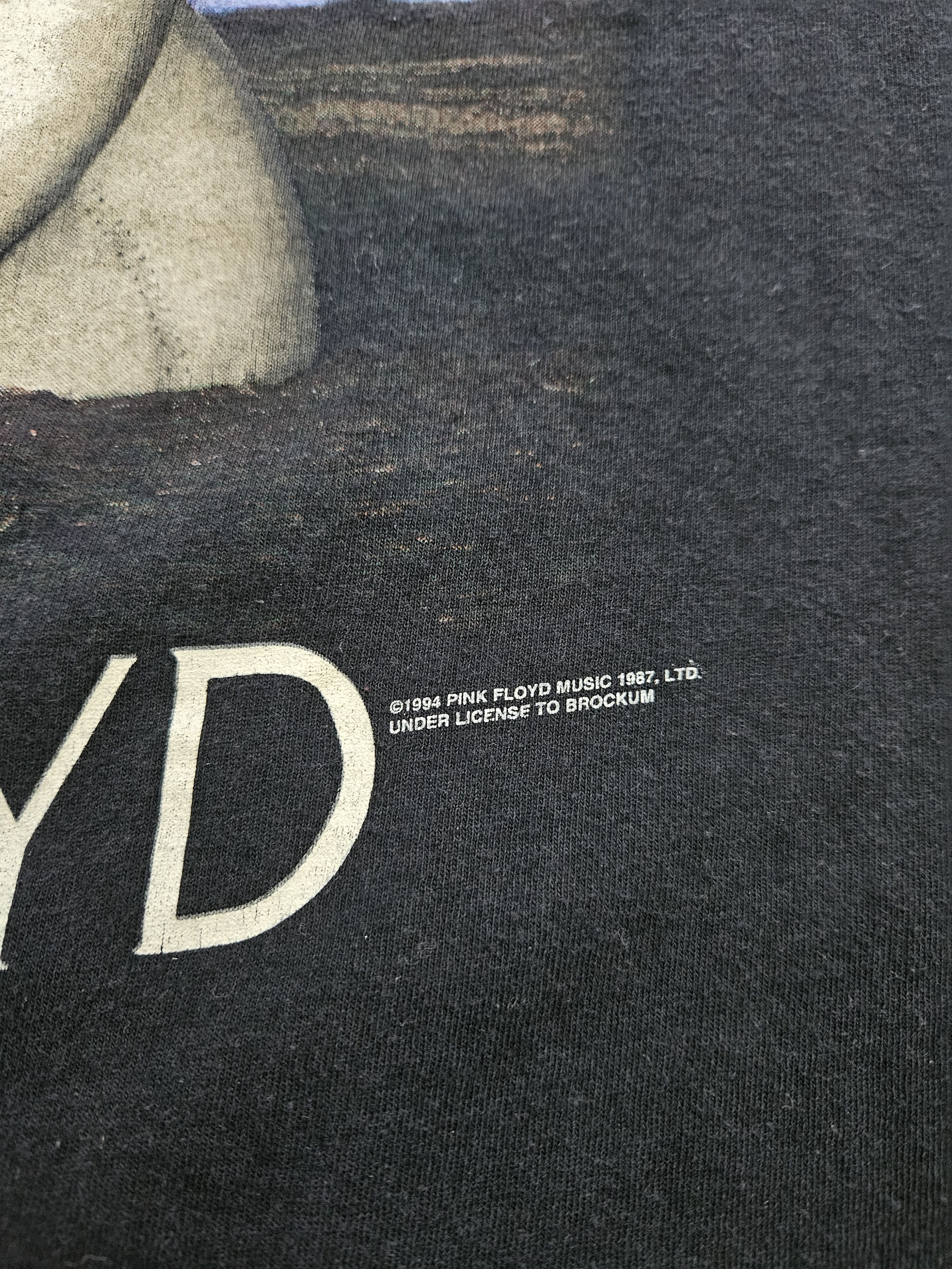 Band Tees Vintage 1994 pink floyd division bell european tour tee Size US L / EU 52-54 / 3 - 6 Thumbnail