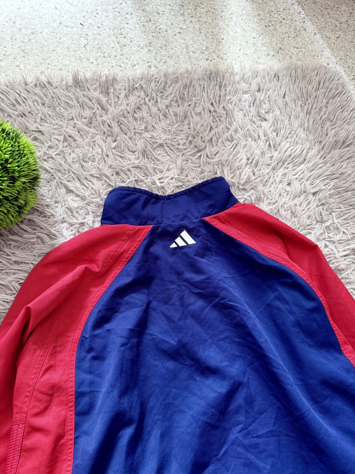 Adidas 00s Adidas Vintage Light Jacket Streetwear Vintage Oversize Size US L / EU 52-54 / 3 - 14 Thumbnail