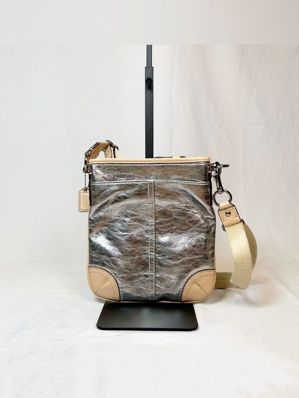 Coach Coach Metallic Silver Leather Swingpack East Crossbody Bag Size ONE SIZE - 7 Thumbnail