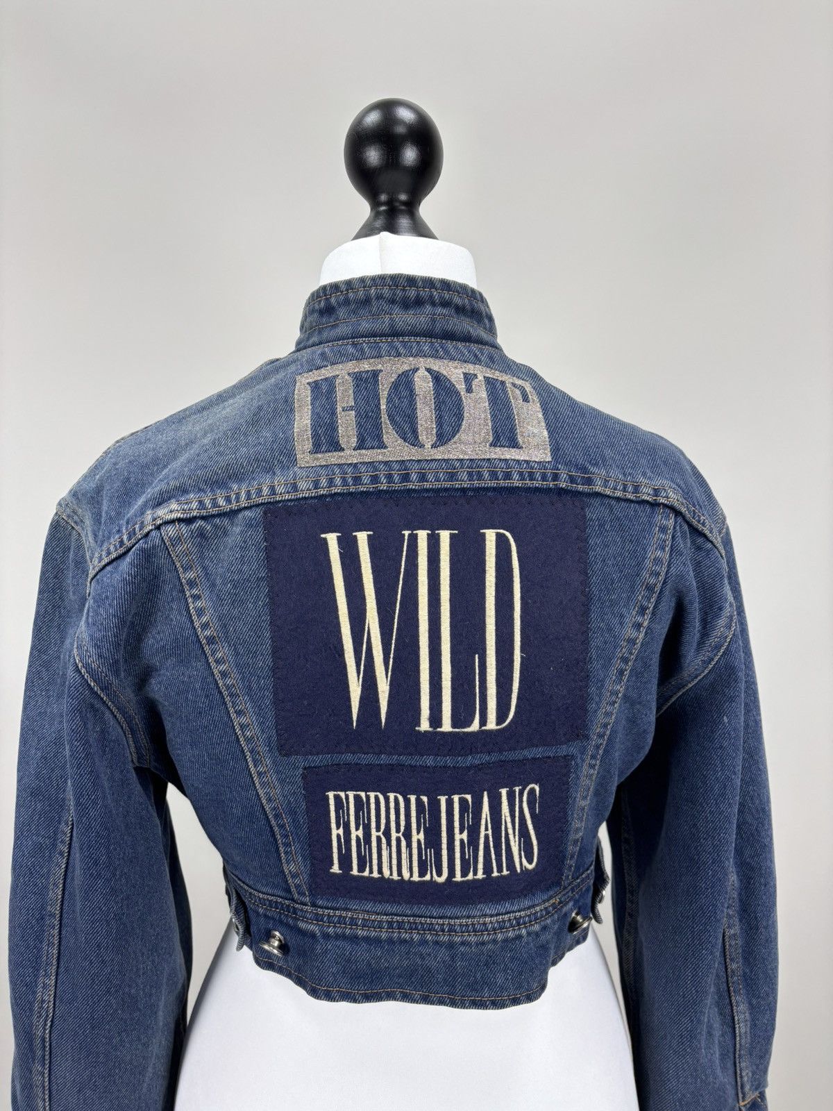 Gianfranco Ferre × Vintage Womens vintage denim jacket Gianfranco Ferre Jeans Size 36 Size XS / US 0-2 / IT 36-38 - 8 Thumbnail