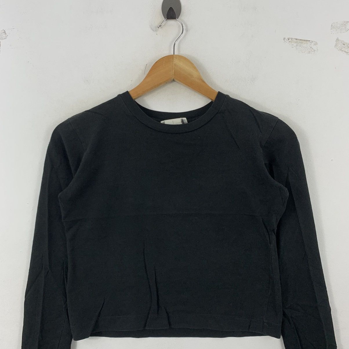 agnes b. AGNES B PARIS Plain Crop Top Long Sleeve Tshirt Size US S / EU 44-46 / 1 - 3 Thumbnail